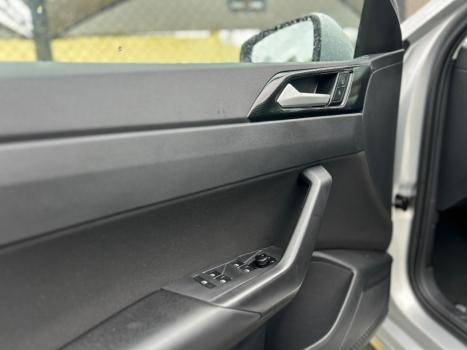 VOLKSWAGEN Virtus 1.0 4P 200 TSI FLEX COMFORTLINE AUTOM�TICO, Foto 5
