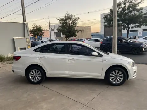 VOLKSWAGEN Virtus 1.6 4P MSI FLEX AUTOM�TICO, Foto 15