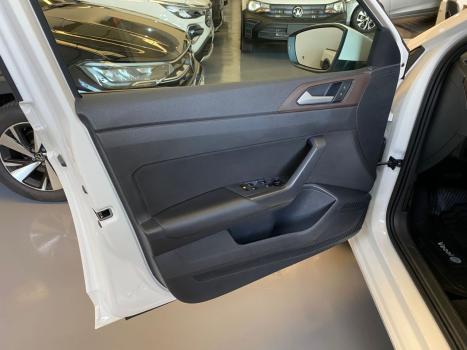 VOLKSWAGEN Virtus 1.0 4P 200 TSI FLEX HIGHLINE AUTOM�TICO, Foto 7