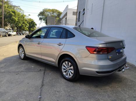 VOLKSWAGEN Virtus 1.0 4P 200 TSI FLEX COMFORTLINE AUTOM�TICO, Foto 9