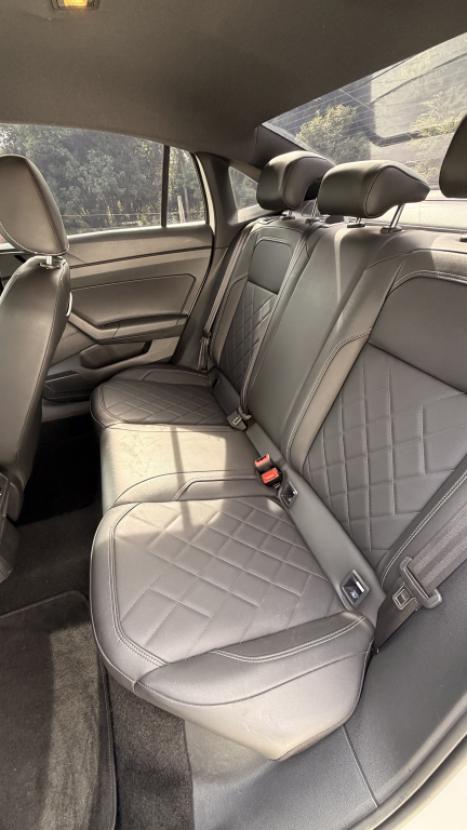 VOLKSWAGEN Virtus 1.4 4P 250 TSI EXCLUSIVE AUTOM�TICO, Foto 8