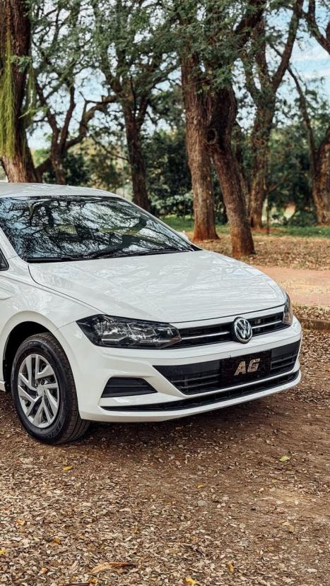 VOLKSWAGEN Virtus 1.6 4P MSI FLEX AUTOM�TICO, Foto 4