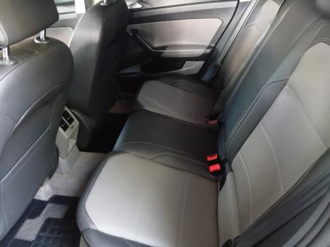 VOLKSWAGEN Virtus 1.0 4P 200 TSI FLEX HIGHLINE AUTOM�TICO, Foto 10