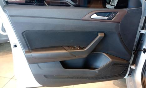 VOLKSWAGEN Virtus 1.0 4P 200 TSI FLEX HIGHLINE AUTOMÁTICO, Foto 7