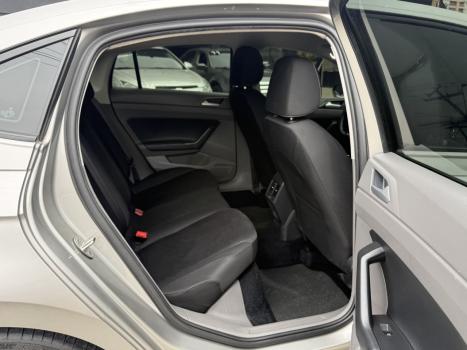VOLKSWAGEN Virtus 1.0 4P 200 TSI FLEX COMFORTLINE AUTOMÁTICO, Foto 9