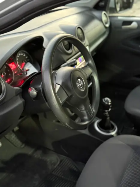 VOLKSWAGEN Voyage 1.0 4P TRENDLINE FLEX, Foto 8 VOLKSWAGEN Voyage 1.0 4P TRENDLINE FLEX, Foto 8