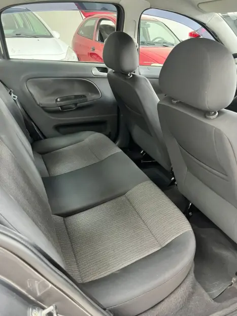 VOLKSWAGEN Voyage 1.6 4P COMFORTLINE FLEX, Foto 10