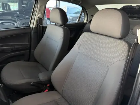 VOLKSWAGEN Voyage 1.0 4P FLEX, Foto 8