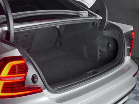 VOLVO S60 2.0 16V 4P T8 R-DESIGN HBRIDO AUTOMTICO, Foto 5