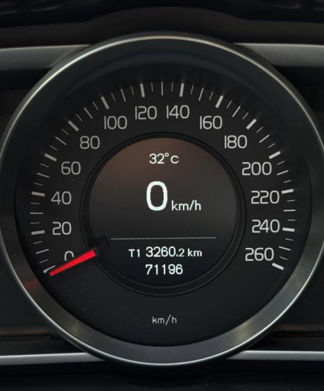 VOLVO V40 2.0 4P T4 KINETIC TURBO AUTOM�TICO, Foto 2