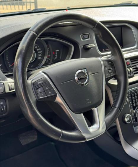 VOLVO V40 2.0 4P T4 KINETIC TURBO AUTOM�TICO, Foto 3