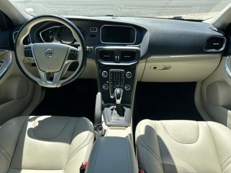 VOLVO V40 2.0 4P T4 MOMENTUM TURBO AUTOM�TICO, Foto 8