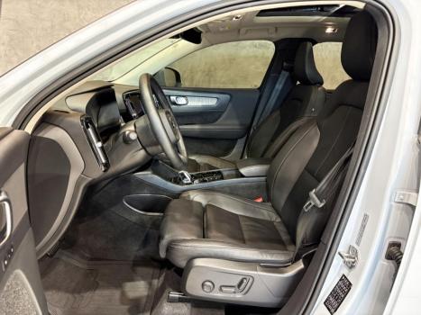 VOLVO XC40 1.5 16V 4P T5 RECHARGE H�BRIDO INSCRIPTION GEARTRONIC AUTOM�TICO, Foto 10