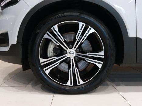VOLVO XC40 1.5 16V 4P T5 RECHARGE H�BRIDO INSCRIPTION GEARTRONIC AUTOM�TICO, Foto 17