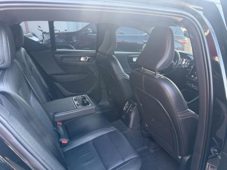 VOLVO XC40 1.5 16V 4P T5 RECHARGE HÍBRIDO MOMENTUM GEARTRONIC AUTOMÁTICO, Foto 6