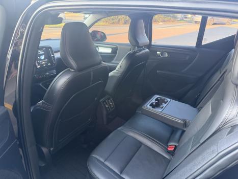 VOLVO XC40 1.5 16V 4P T5 RECHARGE HÍBRIDO MOMENTUM GEARTRONIC AUTOMÁTICO, Foto 11