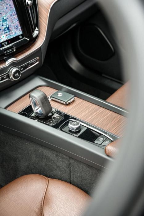 VOLVO XC60 2.0 16V 4P T8 RECHARD INSCRIPTION EXPRESSION AWD GEARTRONIC AUTOMTICO, Foto 11