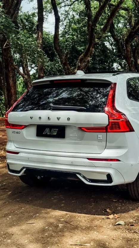 VOLVO XC60 2.0 16V 4P T8 HYBRID POLESTAR ENGINEERED AWD GEARTRONIC AUTOMTICO, Foto 10