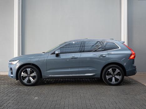 VOLVO XC60 2.0 16V 4P T8 RECHARGE H�BRIDO PLUS AWD TURBO GEARTRONIC AUTOM�TICO, Foto 4