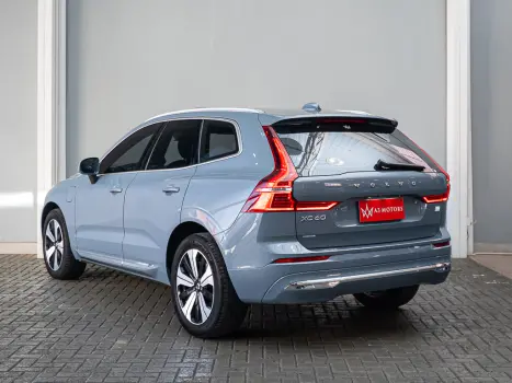 VOLVO XC60 2.0 16V 4P T8 RECHARGE H�BRIDO PLUS AWD TURBO GEARTRONIC AUTOM�TICO, Foto 5