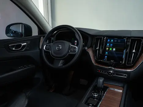 VOLVO XC60 2.0 16V 4P T8 RECHARGE H�BRIDO PLUS AWD TURBO GEARTRONIC AUTOM�TICO, Foto 12