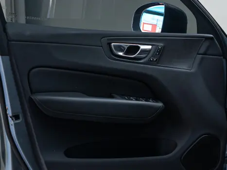 VOLVO XC60 2.0 16V 4P T8 RECHARGE H�BRIDO PLUS AWD TURBO GEARTRONIC AUTOM�TICO, Foto 23