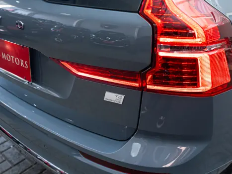 VOLVO XC60 2.0 16V 4P T8 RECHARGE H�BRIDO PLUS AWD TURBO GEARTRONIC AUTOM�TICO, Foto 32