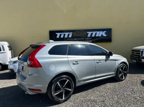 VOLVO XC60 2.0 16V 4P T8 HYBRID R-DESIGN AWD GEARTRONIC AUTOM�TICO, Foto 2