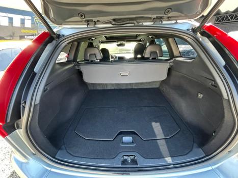 VOLVO XC60 2.0 16V 4P T8 HYBRID R-DESIGN AWD GEARTRONIC AUTOM�TICO, Foto 6