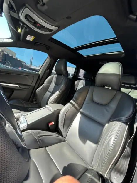 VOLVO XC60 2.0 16V 4P T8 HYBRID R-DESIGN AWD GEARTRONIC AUTOM�TICO, Foto 11