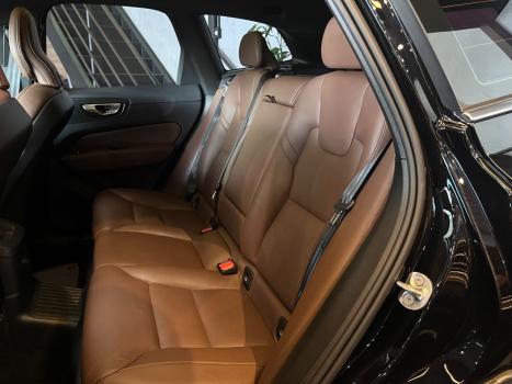 VOLVO XC60 2.0 16V 4P T8 RECHARGE HÍBRIDO PLUS AWD TURBO GEARTRONIC AUTOMÁTICO, Foto 4
