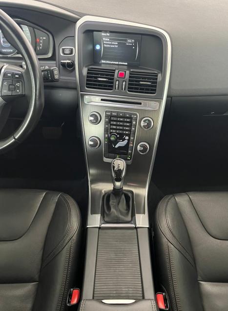 VOLVO XC60 2.0 4P DYNAMIC T5 TURBO AUTOM�TICO, Foto 14