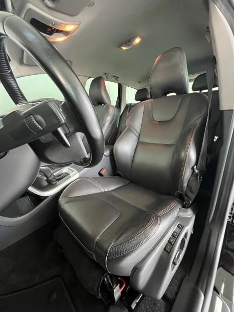 VOLVO XC60 2.0 4P DYNAMIC T5 TURBO AUTOM�TICO, Foto 17
