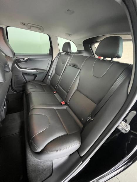 VOLVO XC60 2.0 4P DYNAMIC T5 TURBO AUTOM�TICO, Foto 20