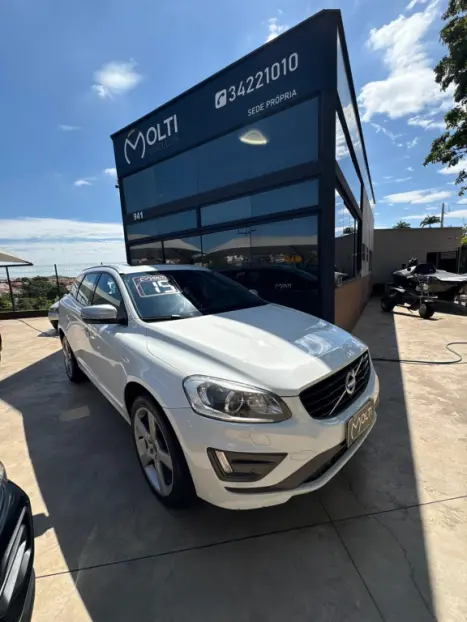 VOLVO XC60 2.0 4P T5 R DESIGN TURBO AUTOM�TICO, Foto 2