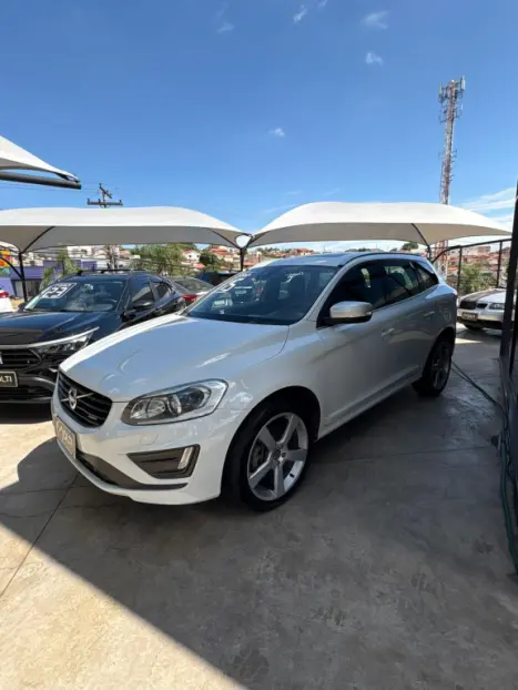 VOLVO XC60 2.0 4P T5 R DESIGN TURBO AUTOM�TICO, Foto 3