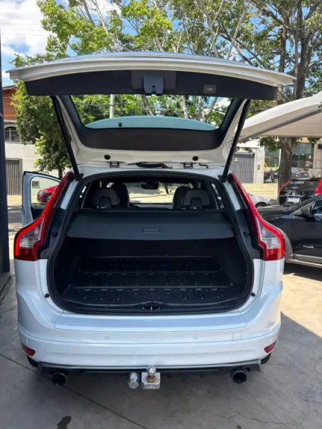 VOLVO XC60 2.0 4P T5 R DESIGN TURBO AUTOM�TICO, Foto 6