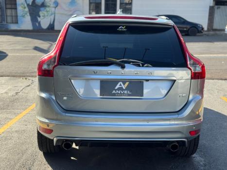VOLVO XC60 2.0 4P T5 R DESIGN TURBO AUTOM�TICO, Foto 4