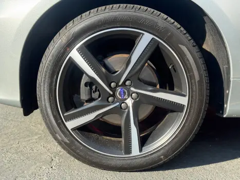 VOLVO XC60 2.0 4P T5 R DESIGN TURBO AUTOM�TICO, Foto 11