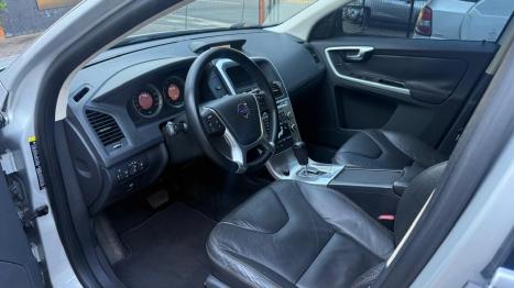 VOLVO XC60 3.0 4P T6 TURBO AWD AUTOM�TICO, Foto 6