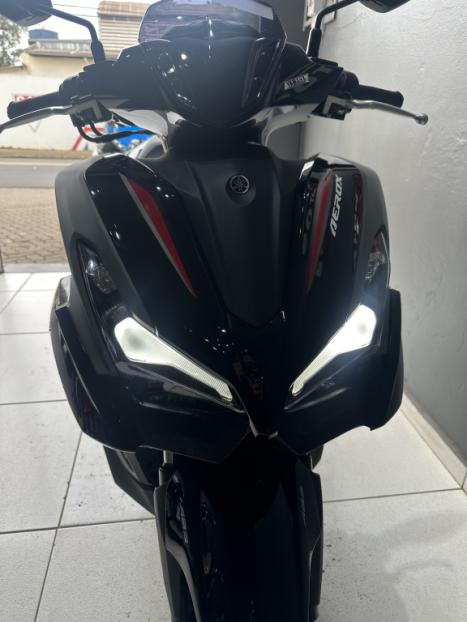 YAMAHA Aerox 160 ABS, Foto 2