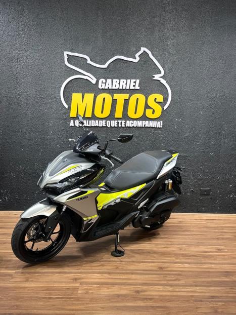 YAMAHA Aerox 160 ABS, Foto 4