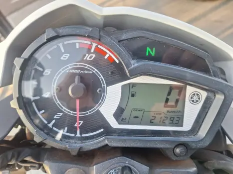 YAMAHA Fazer YS 150 SED, Foto 8