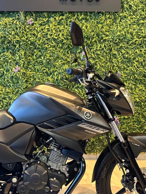 YAMAHA Fazer YS 150 SED, Foto 4