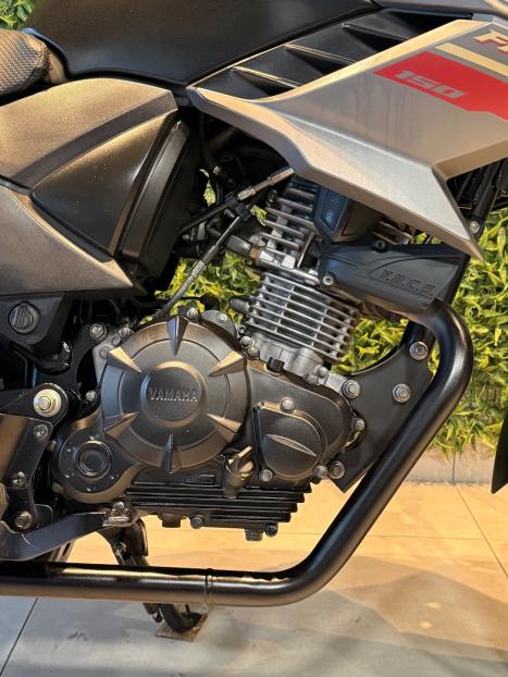 YAMAHA Fazer YS 150 SED, Foto 8