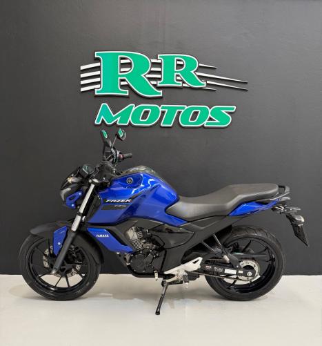 YAMAHA Fazer YS 150 ED, Foto 2