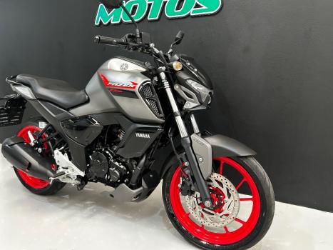 YAMAHA Fazer YS 150 ED, Foto 5