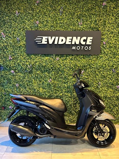 YAMAHA Fluo 125 ABS, Foto 2