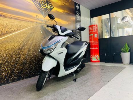 YAMAHA Fluo 125 ABS, Foto 5