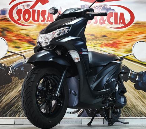 YAMAHA Fluo 125 ABS, Foto 4